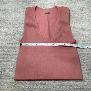 Dynamic Pink Ribbed Knit V-Neck Top‎ - One Size